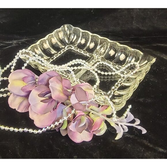 Vintage Clear Pressed Glass Divided Dish with Scalloped Edge - Picture 2 of 13